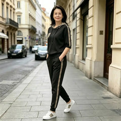 Trening de Damă Confortabil cu Glugă și Buzunare – Set Casual Perfect pentru Timp Liber