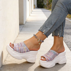 🌈【+9 cm înălțare】Papuci la modă cu talpă groasă din material flyknit