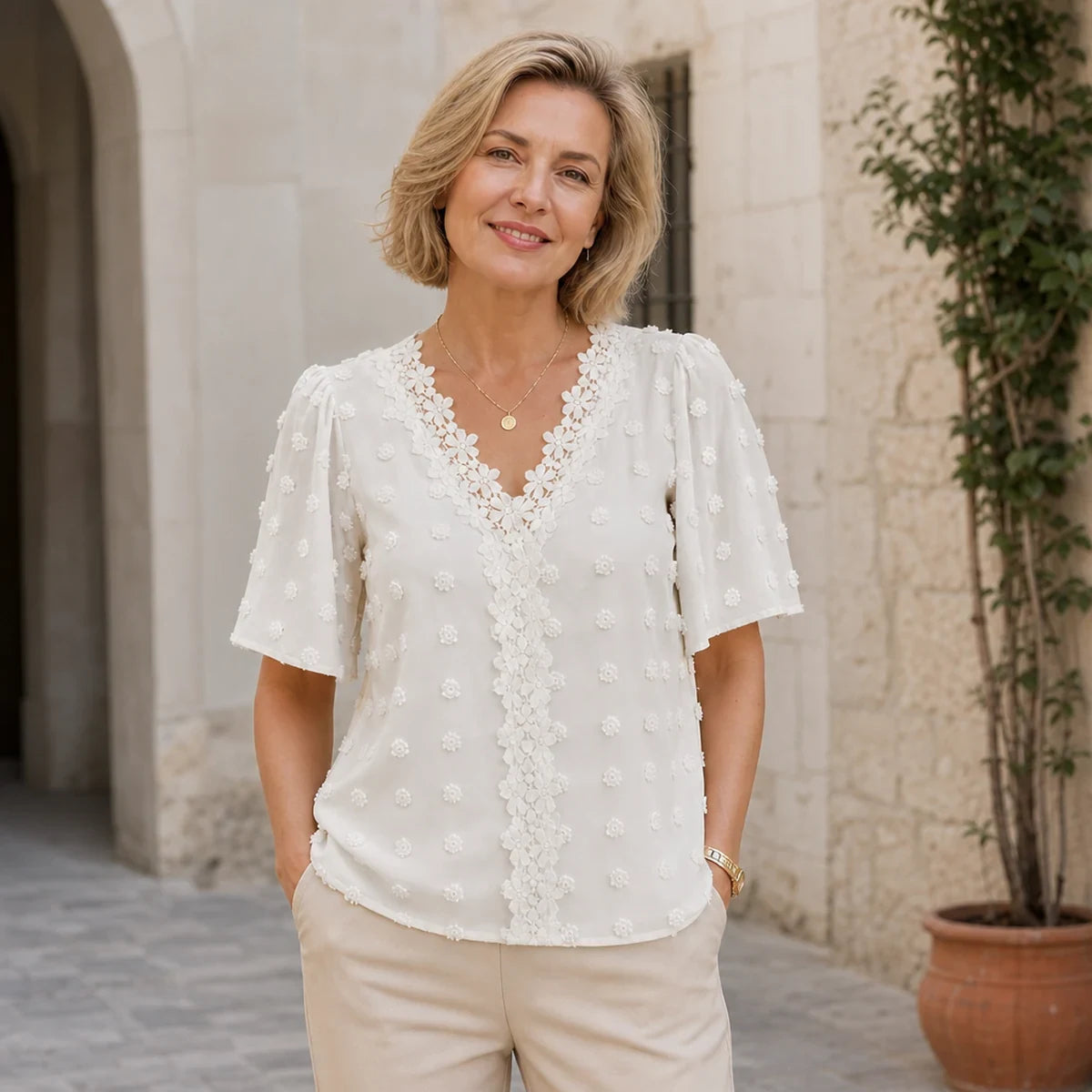 Bluză cu mânecă scurtă, decolteu în V, jacquard și dantelă în stil francez elegant