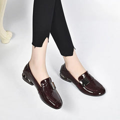 💖【Vânzări mari】💖Pantofi noi din piele franțuzească cu cataramă metalică și talpă moale