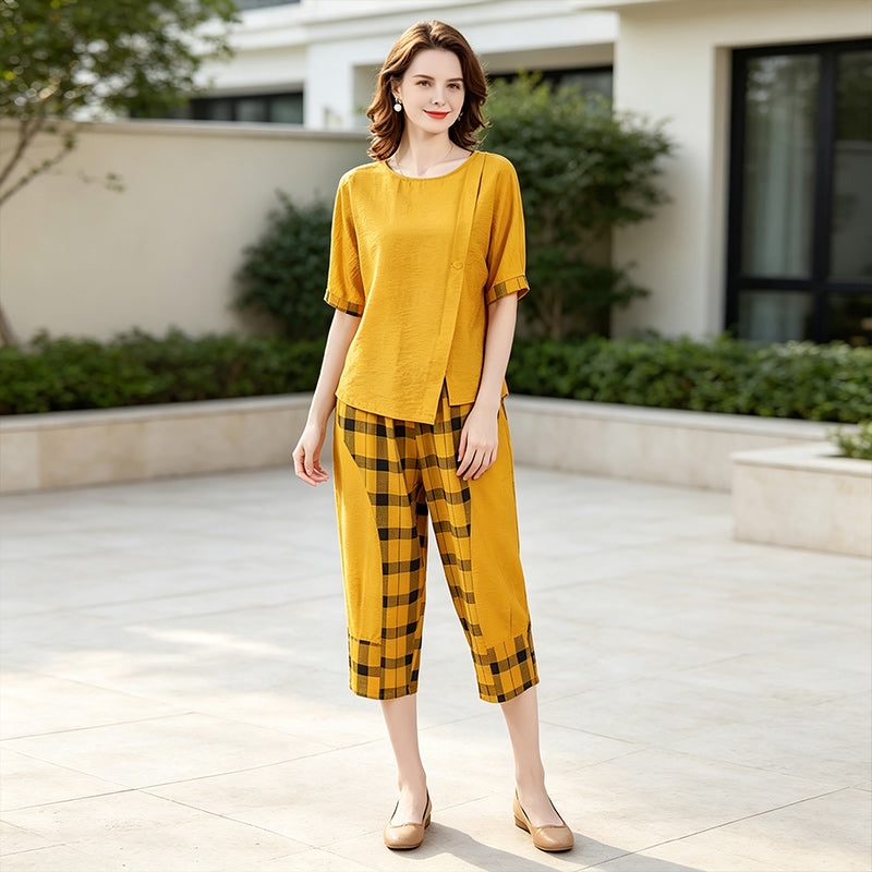 🛍️ Nou în Colecție 2026: Set Elegant din 2 Piese pentru Doamne (Mărimi Mari) ✨ Bluză cu Mânecă Scurtă & Pantaloni 3/4 în Carouri | Confortabil & Subțiază Vizual