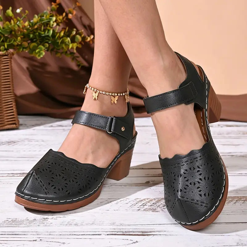 👍【Top 3 cele mai apreciate】Sandale retro elegante cu perforații și toc gros