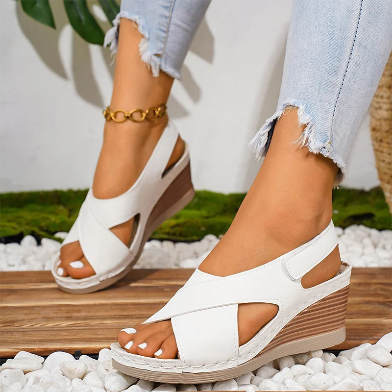 👡【din piele naturală de prim strat】 Sandale cu platformă tip wedge, cu barete late încrucișate