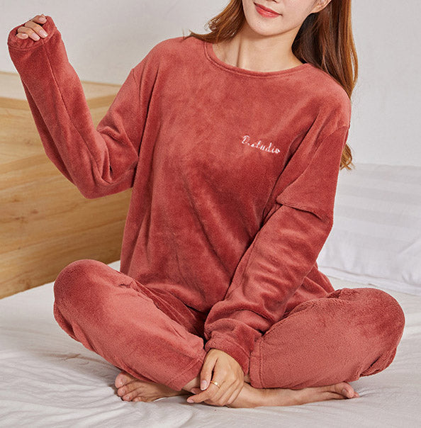 ☁️【Super Confortabil】🔥Pijama Caldă și Confortabilă din Fleece Coral