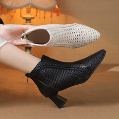 👢✨ Botine moderne din piele naturală cu design perforat – elegante, rafinate și cu aspect premium