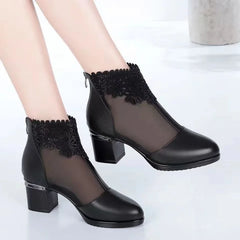 👢💎 Botine franțuzești moderne cu plasă fină și strasuri – elegante, feminine și pline de rafinament