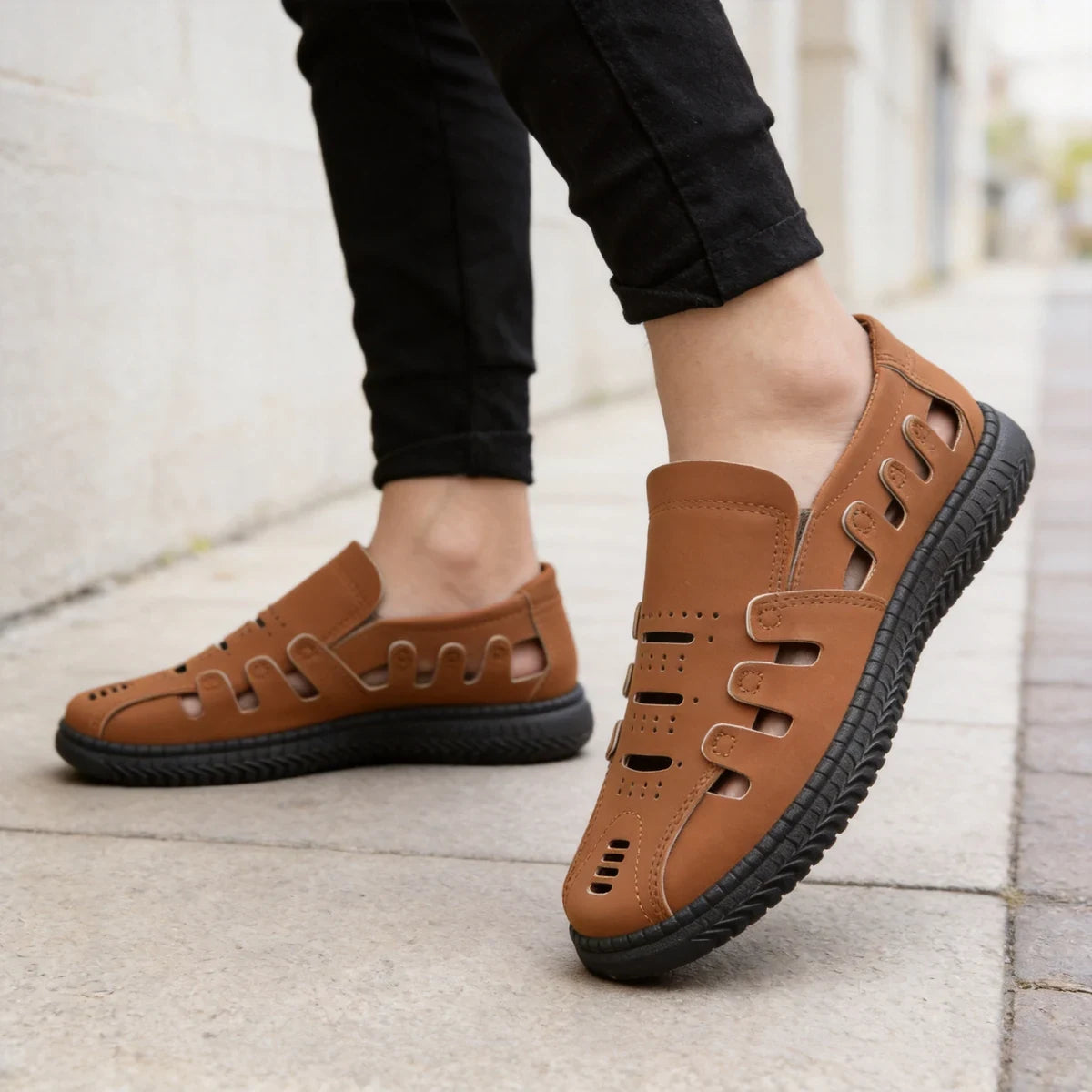 Eleganță Masculină 2026 ✨ Pantofi Oxford de Vară din Piele Naturală cu Perforații 👞 Stil Britanic Rafinat (Mărimi 39-44)!