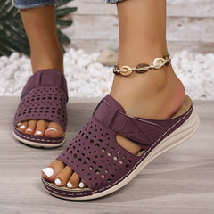 👡【Piele naturală integrală îmbunătățită】Papuci la modă cu platformă tip pană, talpă moale și design decupat