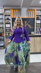 aceasta este o rochie frumoasă