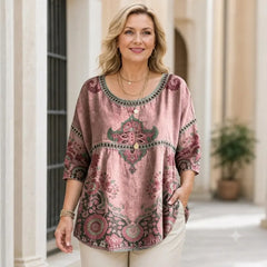 Stil Boho-Chic Parizian: Imprimeu digital vibrant și detalii rafinate din dantelă perforată pentru un look tineresc și plin de prospețime!