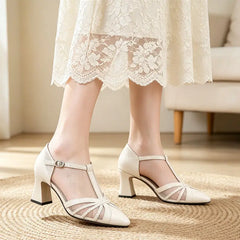 ✨Pantofi de Damă Eleganți din Piele Lăcuită cu Toc Gros – Design cu Vârf Ascuțit și Barete Împletite