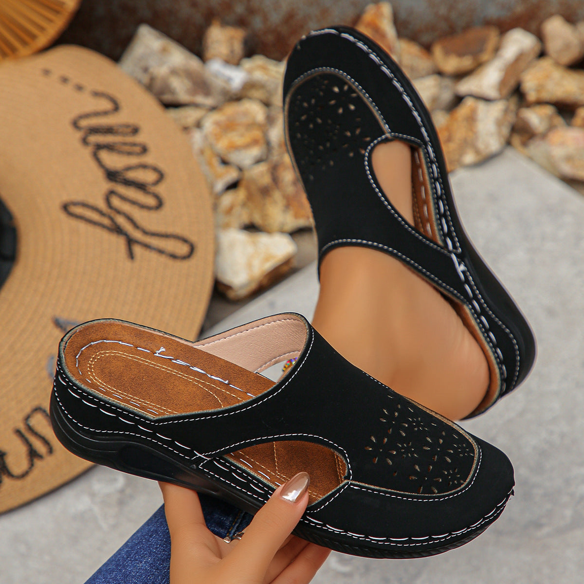 👡 Confort Suprem la Fiecare Pas! Saboții de Vară din Piele Moale: Eleganți, Respirați și cu Talpă Anatomică! ✨🌿
