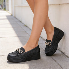 【Trend 2026】Mocasini Dama cu Platformă și Pană, Pantofi Casual de Vară cu Decupaje Laser Găurite, Stil Retro Retro Loafers (3 Culori, Mărimi 36-40) ✨