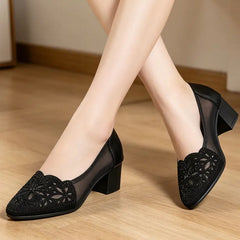 👡 pantofi cu toc gros și jos, din plasă fină cu strasuri și design perforat