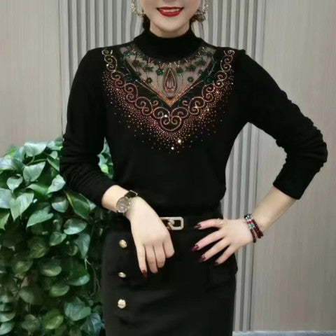 Bluză din dantelă cu mânecă lungă și strasuri, elegantă și subțiază silueta