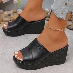 💝💎【Piele naturală îmbunătățită】Papuci moderni cu platformă și strasuri – efect de înălțare moale, confortabili și stabili la mers