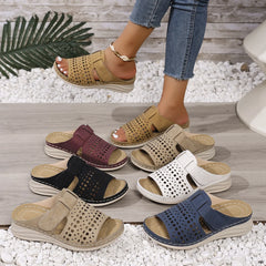 👡【Piele naturală integrală îmbunătățită】Papuci la modă cu platformă tip pană, talpă moale și design decupat
